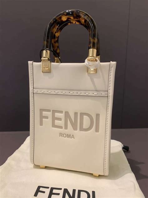 fendi kabelka cena